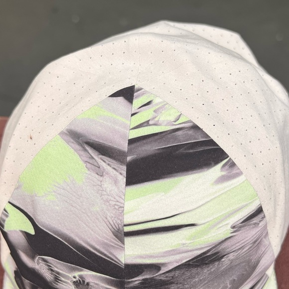 LULULEMON FAST AND FREE HAT - Picture 7 of 14